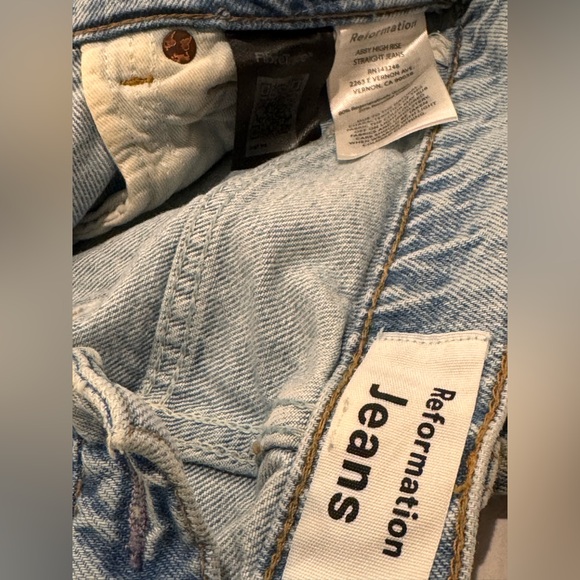 Reformation .:. Abby Straight Leg Jeans in Tenaya - Picture 8 of 11